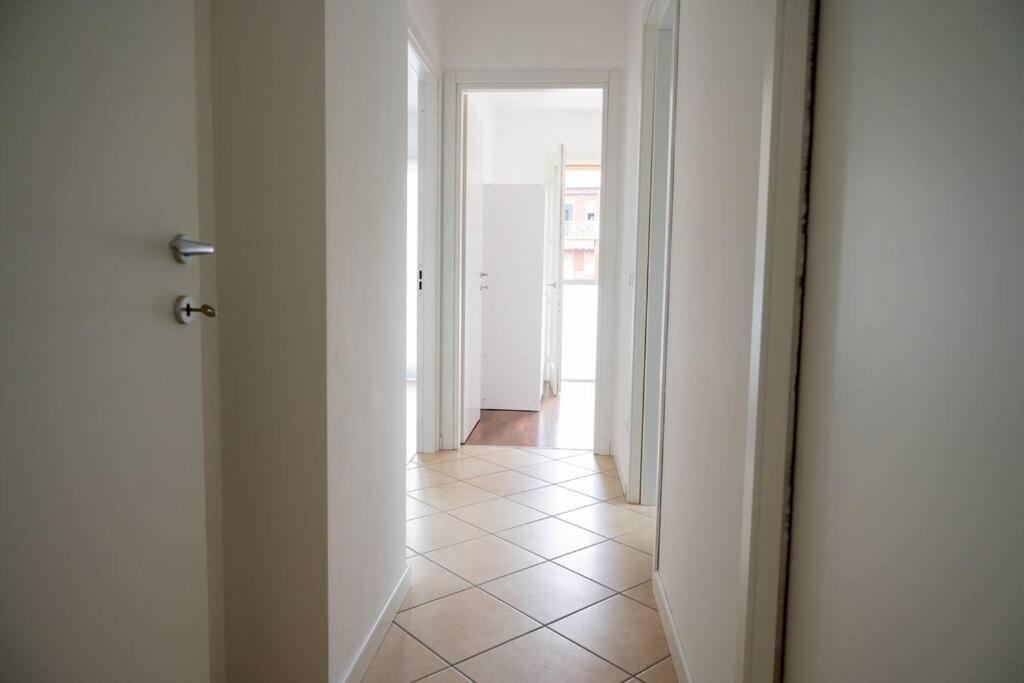 Luminoso Trilocale Affori Centro Apartment Milan Luaran gambar