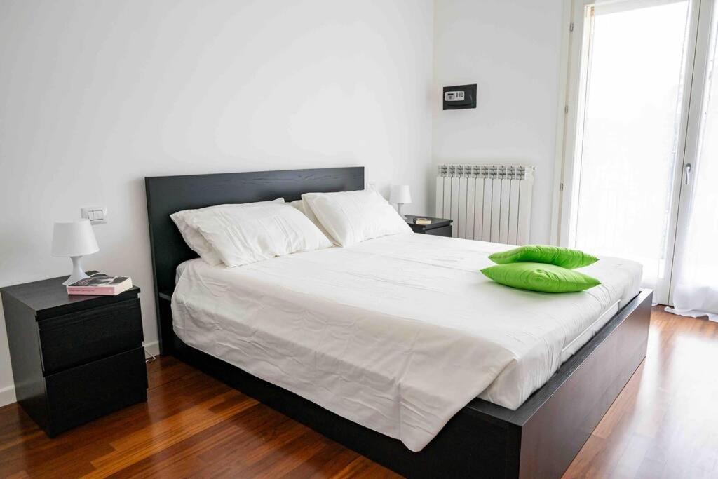 Luminoso Trilocale Affori Centro Apartment Milan Luaran gambar